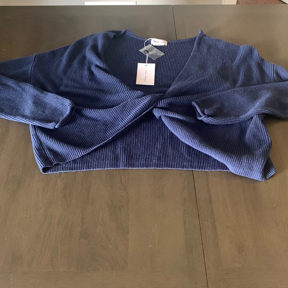Lovers + Friends long sleeve crop sweater. Navy blue. Size small